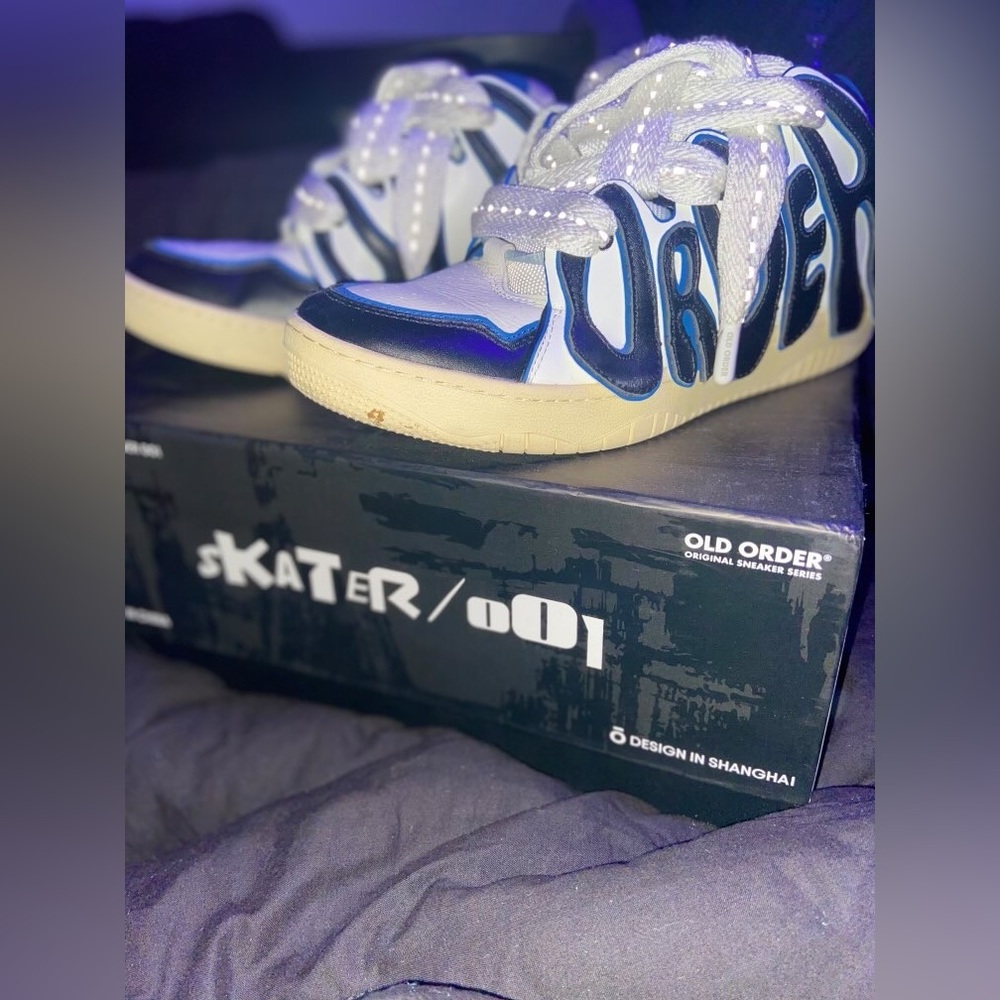 Old order 002 skater shoes